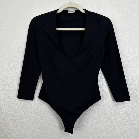 Free People Tops - Free People Intimately Black V-neck 3/4 Sleeves Bodysuit, Size XS